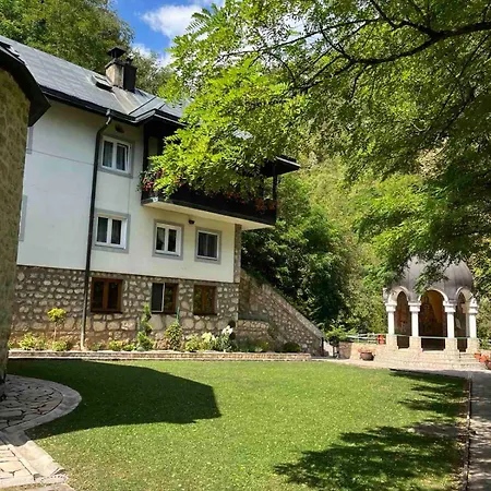 Kuca - Apartment Sekovici