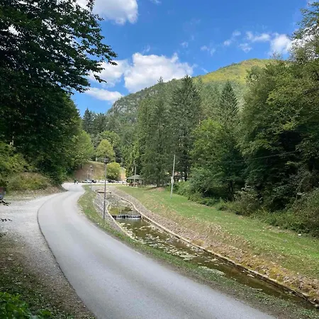 Kuca - * Sekovici