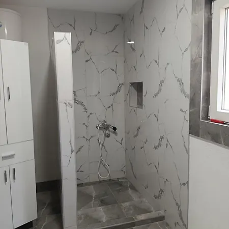 Kuca - Appartement Sekovici