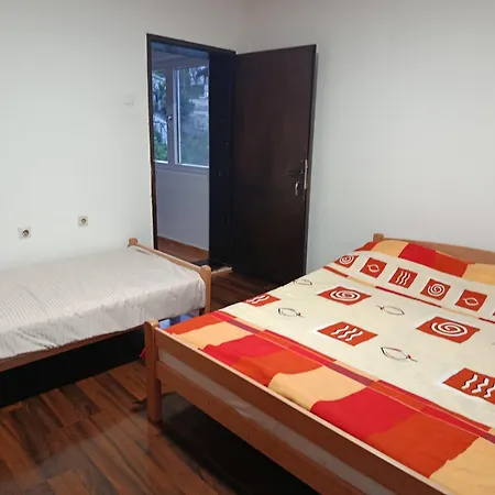 Appartement Kuca - *