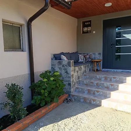 Kuca - Appartement *