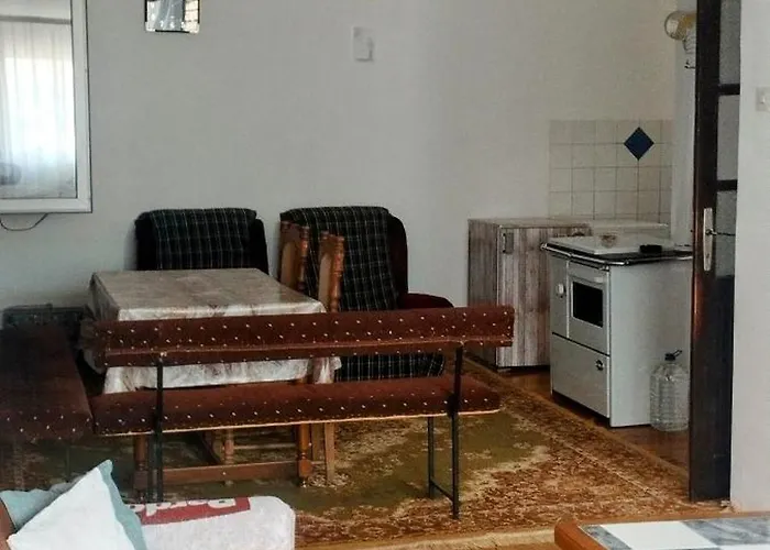 Kuca - شقة Sekovici